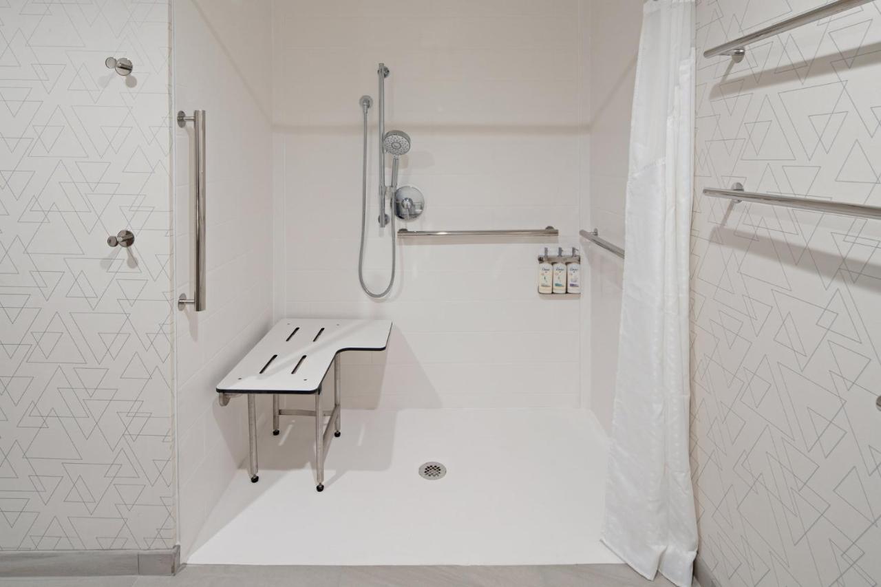 Holiday Inn Express & Suites - Hollister By Ihg Esterno foto