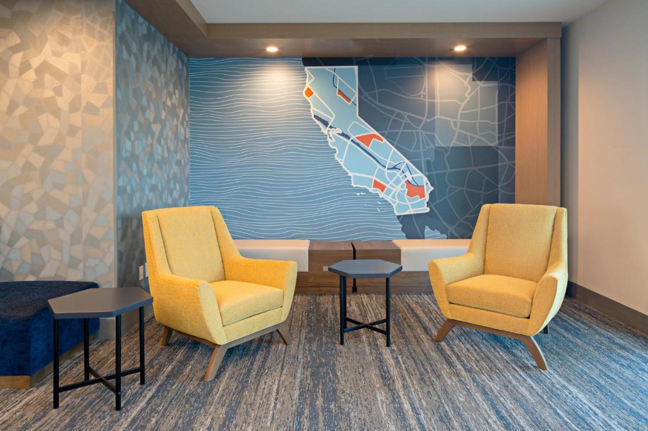 Holiday Inn Express & Suites - Hollister By Ihg Esterno foto