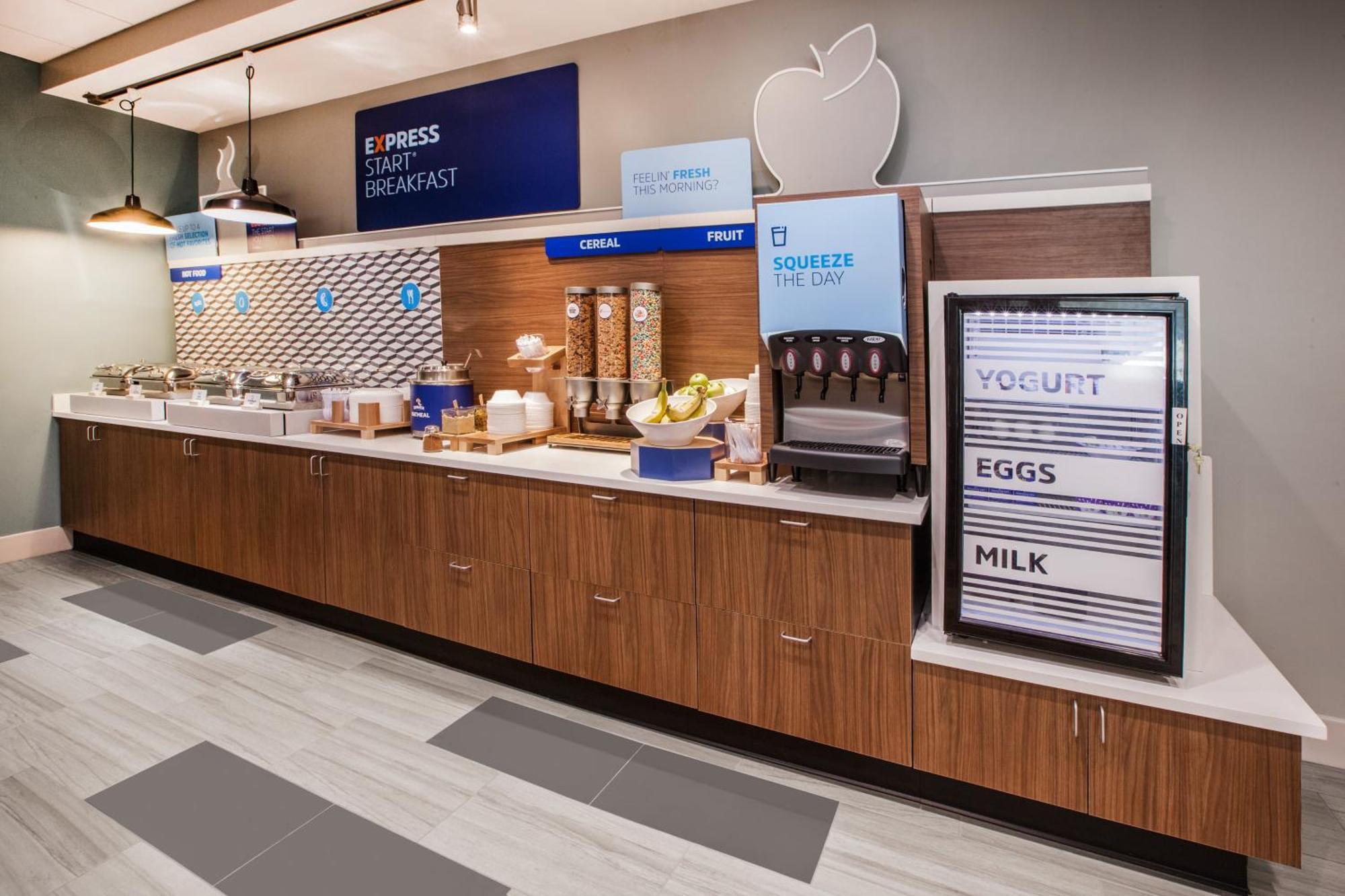 Holiday Inn Express & Suites - Hollister By Ihg Esterno foto